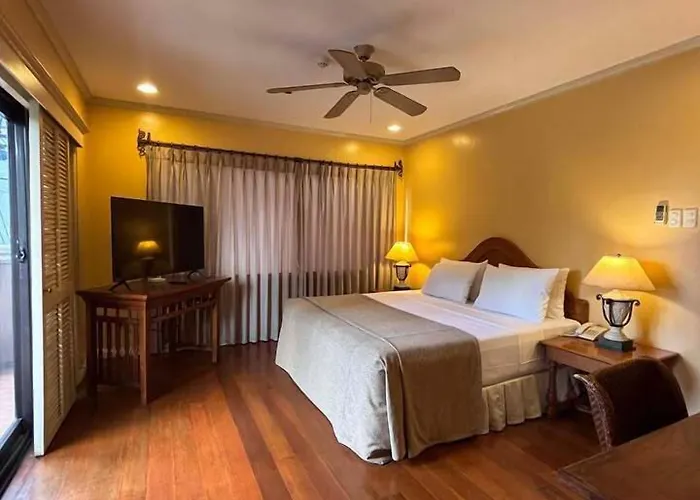 Sophia Aparthotel 3*